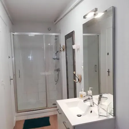 Apartamento Arena-ucpa-centre Ville-avenue De Laon - 3 Lits Reims